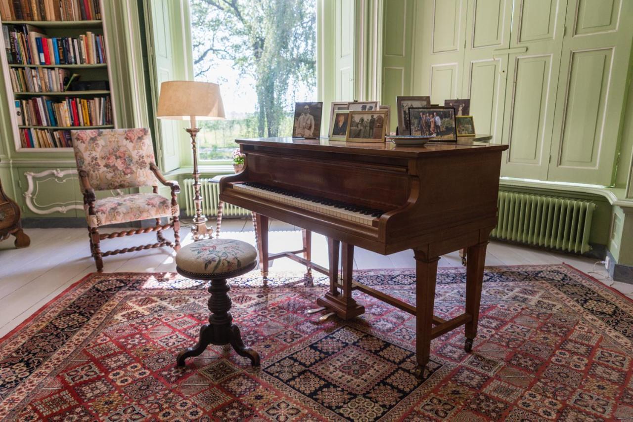 Landgoed Huize Boschoord Bed & Breakfast Sint Nicolaasga Екстериор снимка