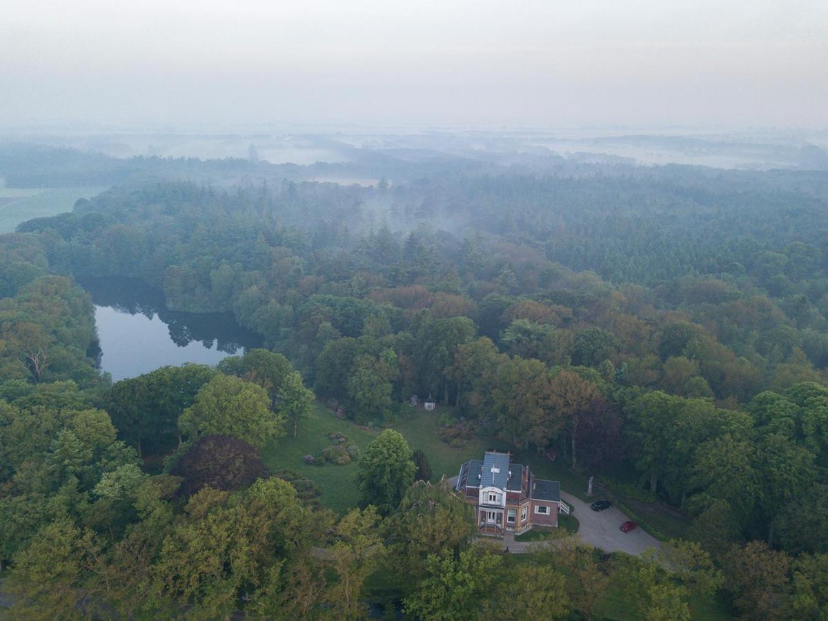 Landgoed Huize Boschoord Bed & Breakfast Sint Nicolaasga Екстериор снимка